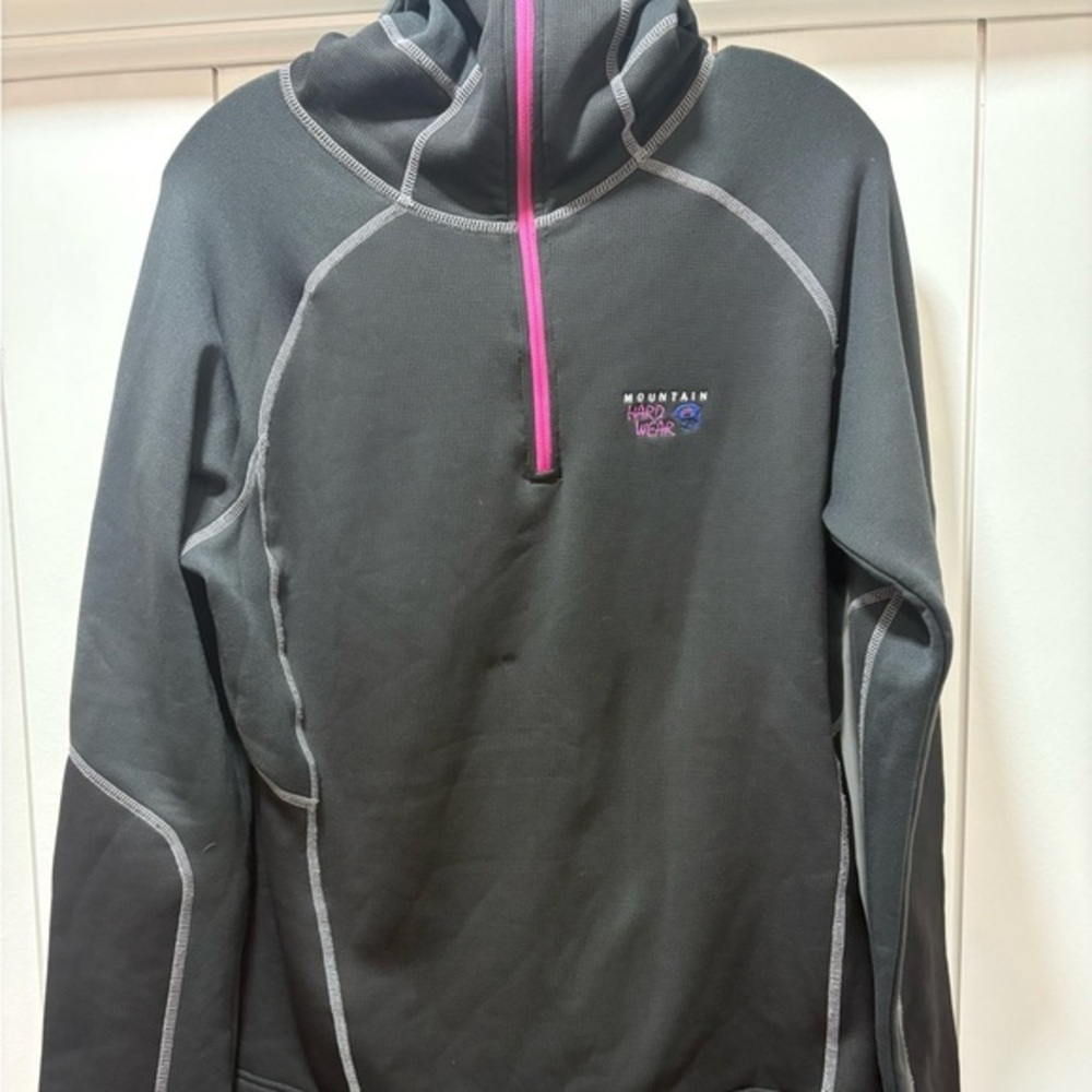 Mountain Hardwear Gray Hoodie with Pink Accent